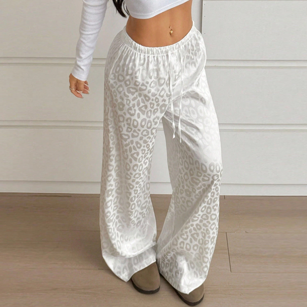 Women's white textured jacquard wide-leg pants